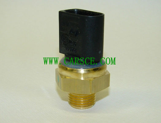 Detroit Diesel Oil Pressure Transducer, Sensor A0071530828 0071530828